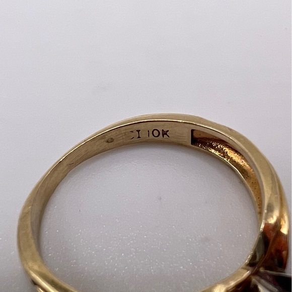 10K Gold & Diamond Solitaire Ring | Size 4.75 | Classic Engagement / Promise - Picture 5 of 8